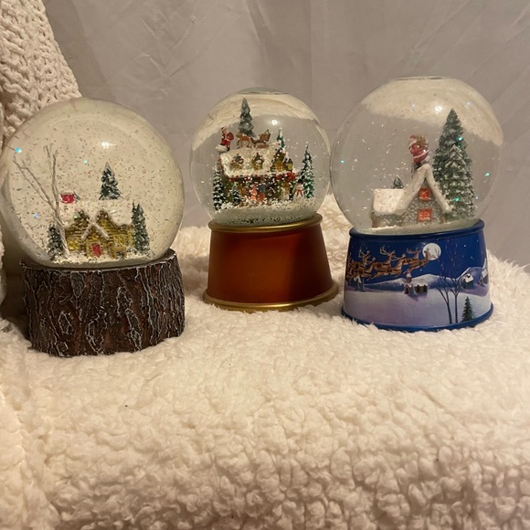 Other - 3 Christmas Snow Globes